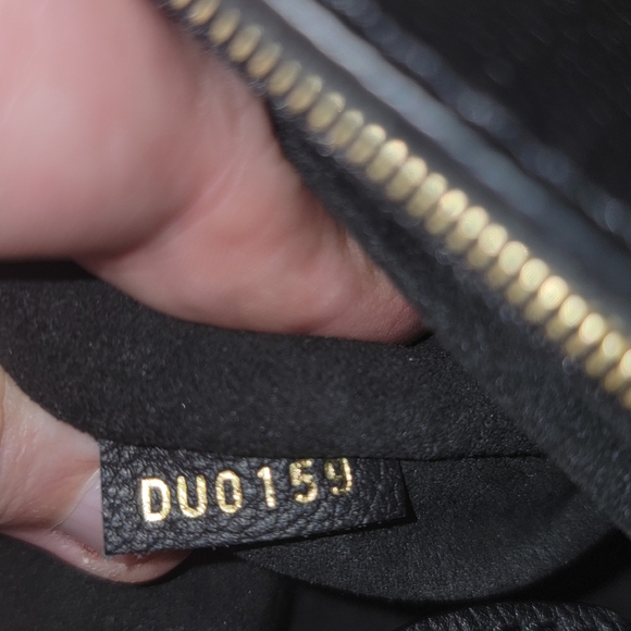 Louis Vuitton Riverside - Picture 11 of 11